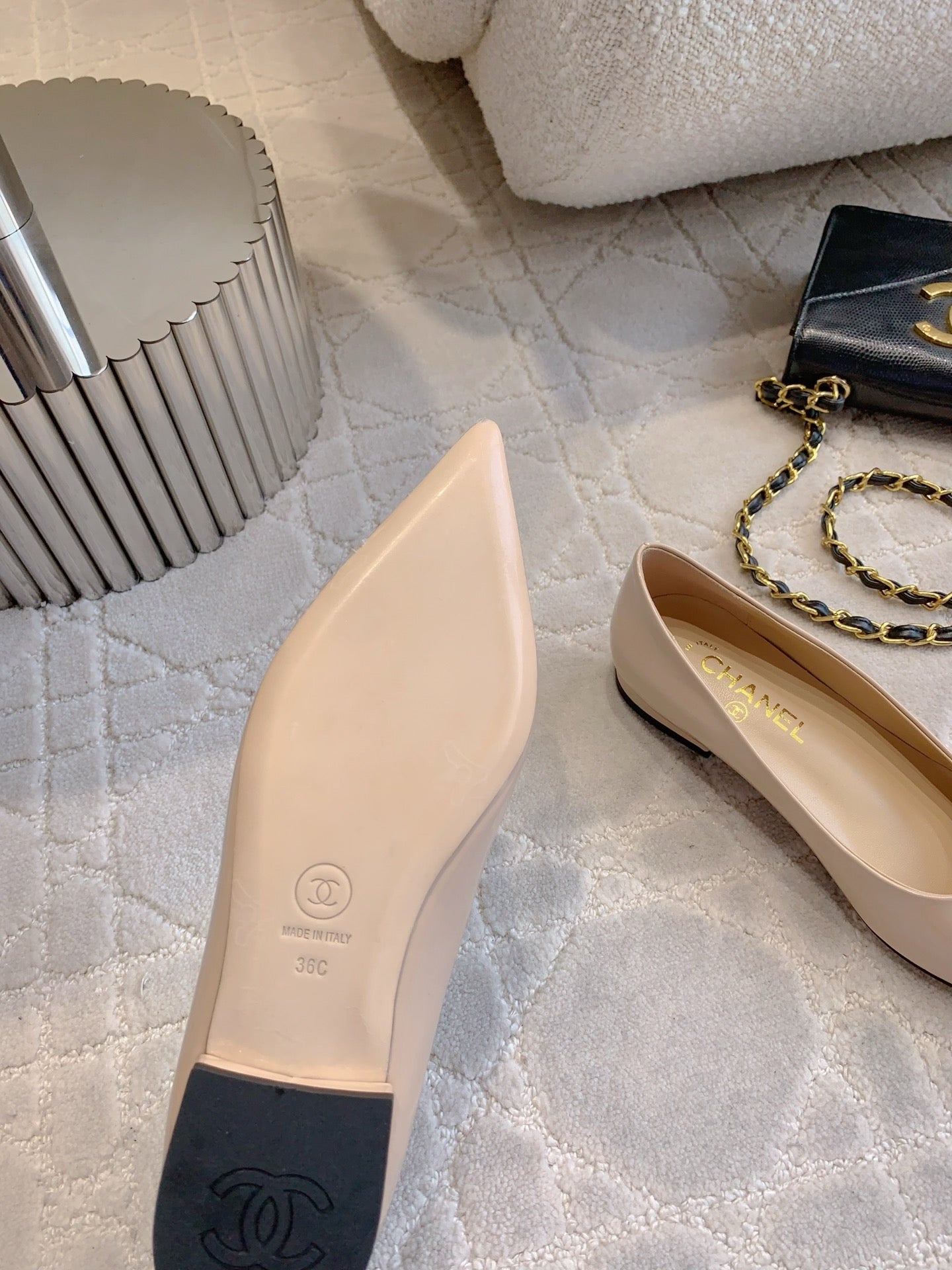 FLAT PUMP 2 CM IN BEIGE CREAM PATENT CALFSKIN