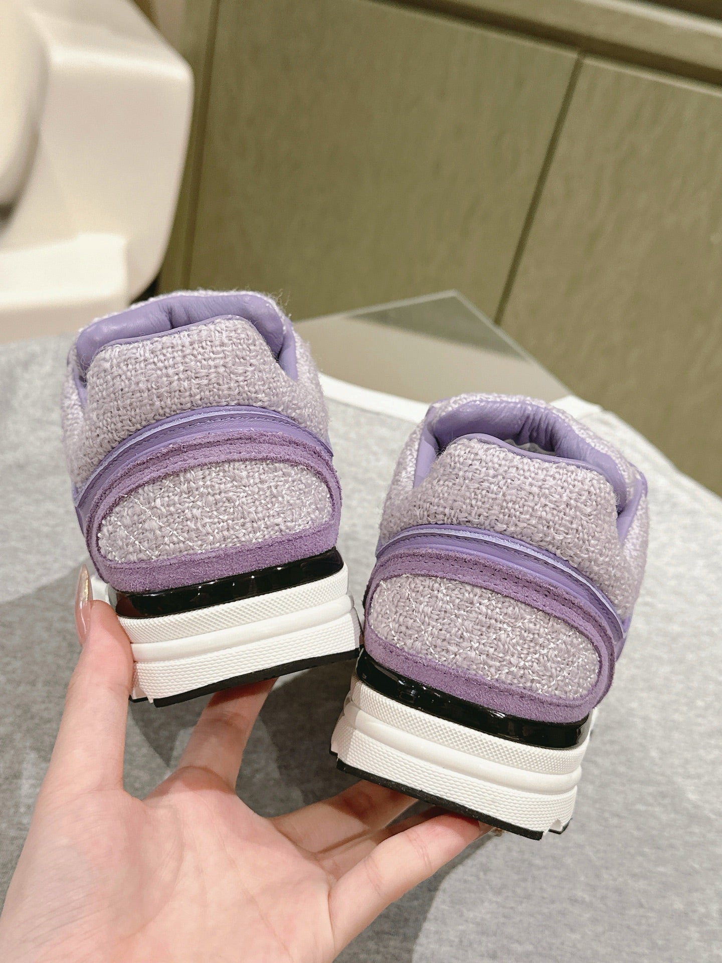 TRAINERS IN LIGHT PURPLE SUEDE AND CALFSKIN