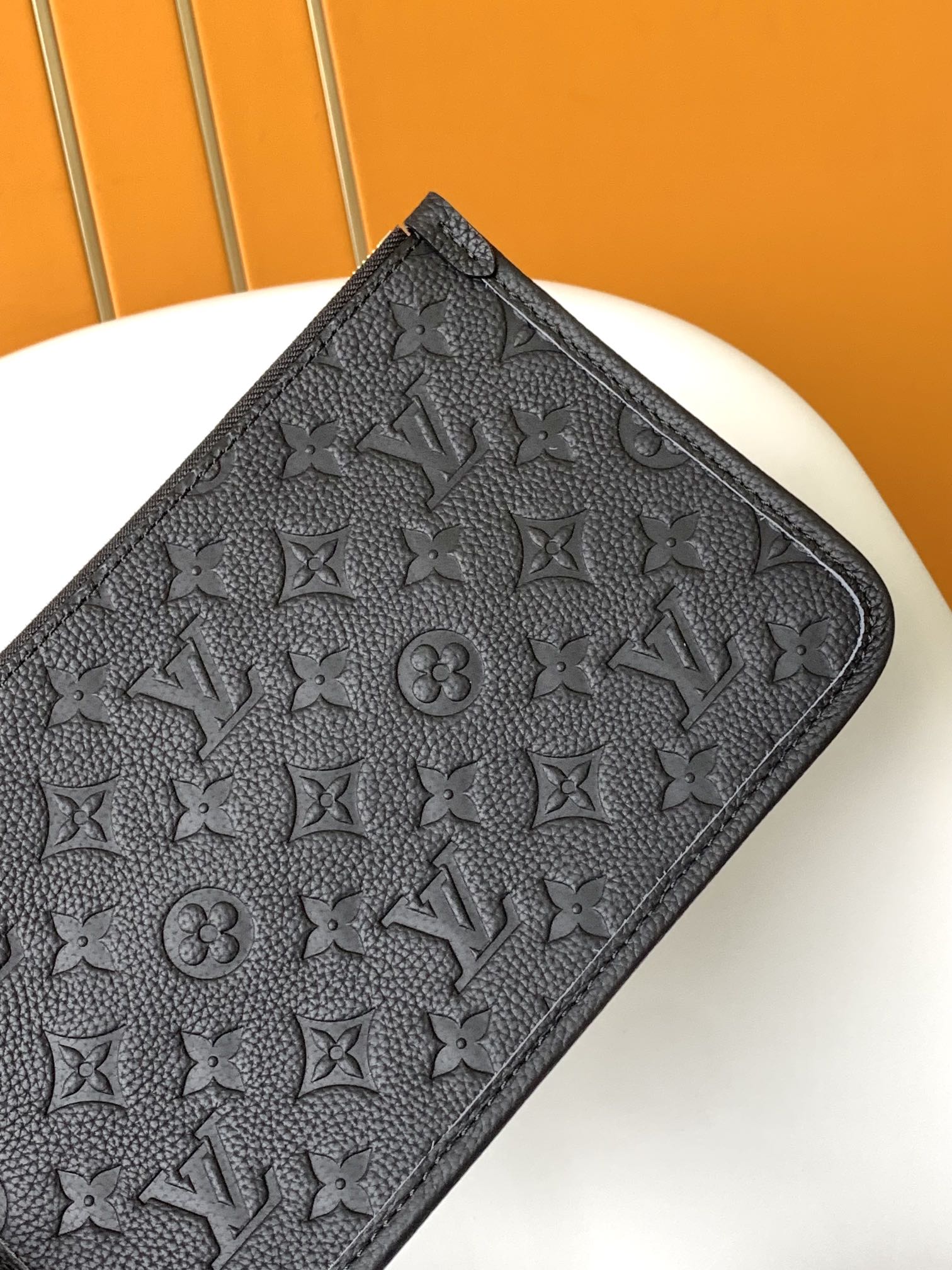 CARRYALL MM 30 BLACK GRAINED COWHIDE LEATHER