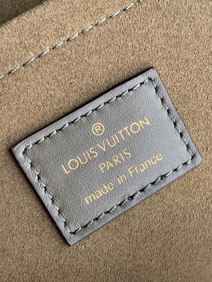 LOCKY BB 21 IN BROWN MONOGRAM CANVAS AND KHAKI GREEN CALFSKIN GOLD BUCKLE