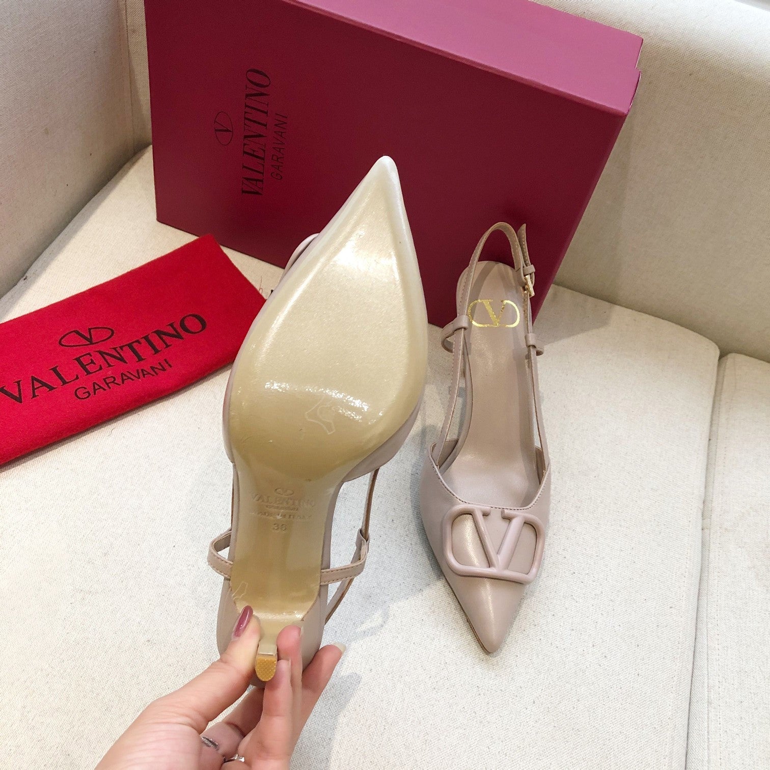 VLOGO SIGNATURE LIGHT PINK CALFSKIN HIGH SLINGBACK PUMP 7 CM