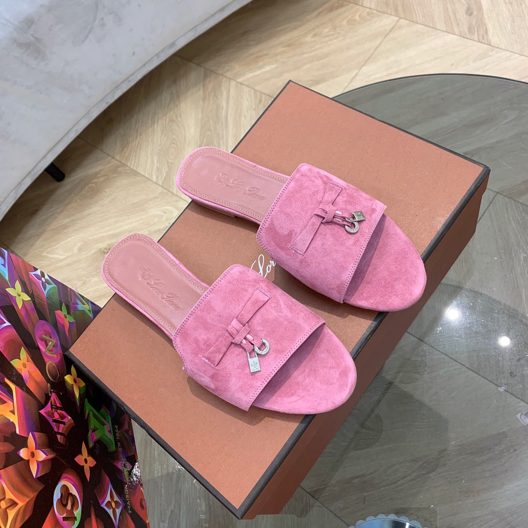 Summer Charms Sandals in Fuchsia Suede Pink Lambskin