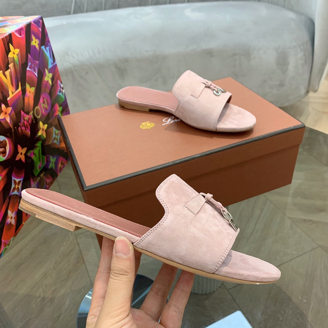 Summer Charms Sandals in Light Pink Suede Pink Lambskin