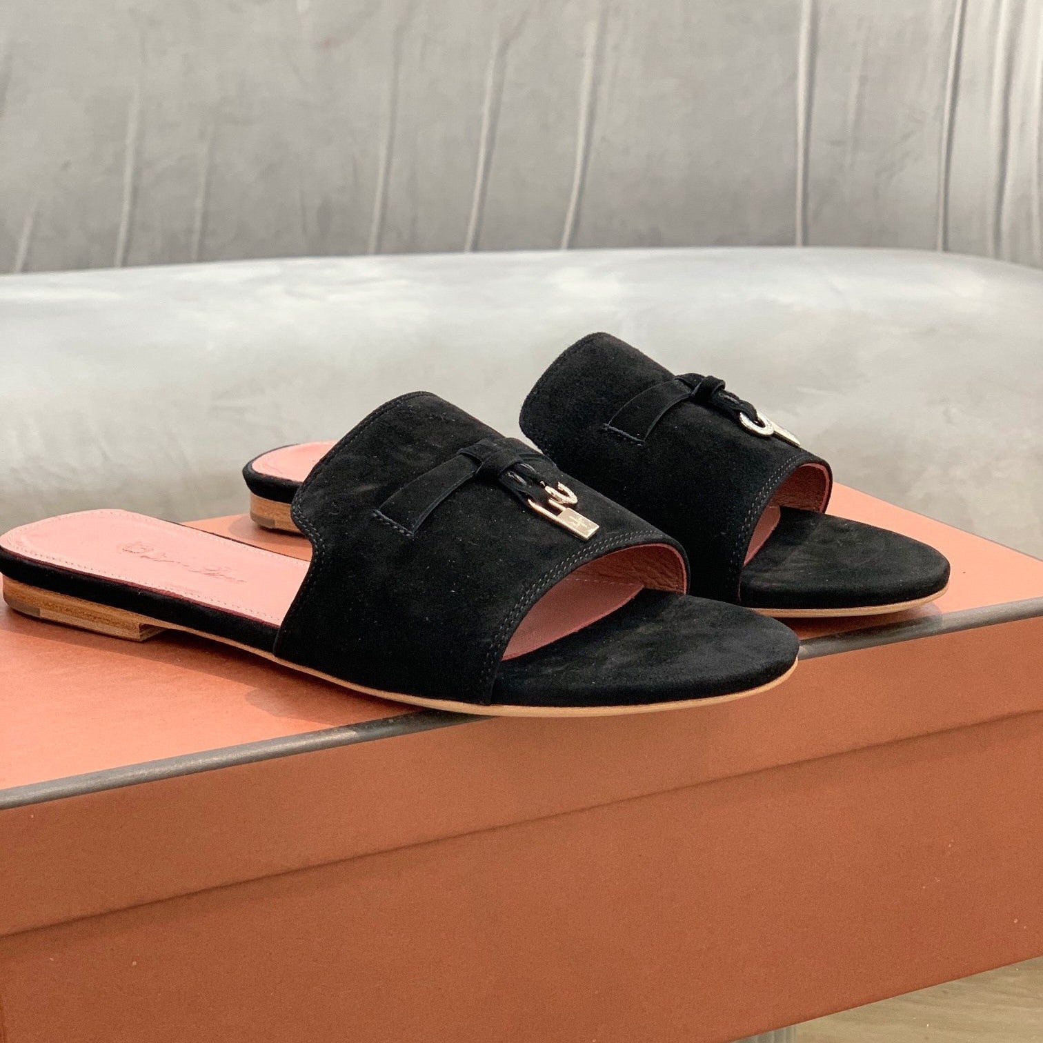 Summer Charms Sandals in Black Suede Pink Lambskin