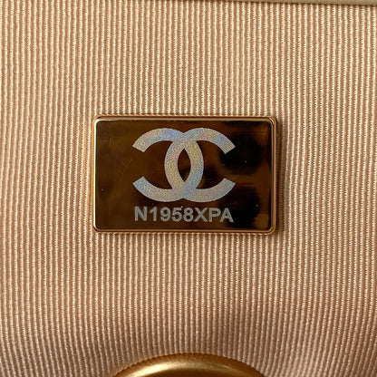 CC LARGE 30 FLAP BAG IN BEIGE CREAM LAMBSKIN