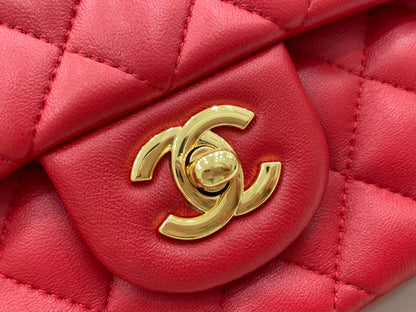 CC 25 CLASSIC SMALL DOUBLE FLAP BAG IN CHERRY RED CALFSKIN WITH STRAP