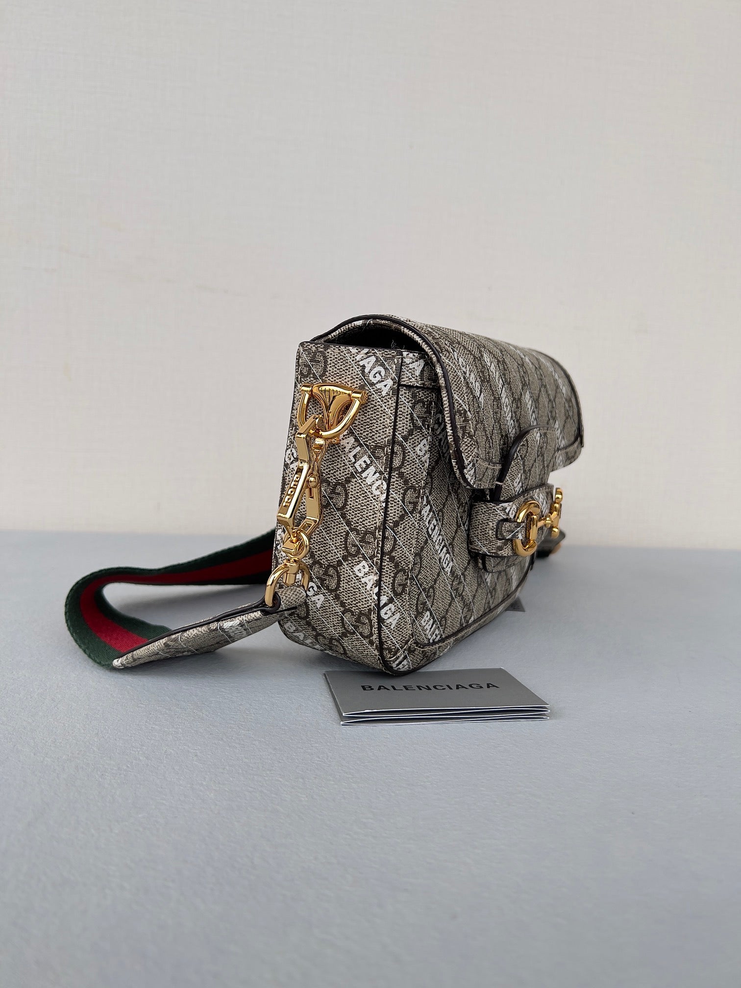 GG MINI 25 PRINTED SADDLE BAG IN EICRU BEIGE CANVAS