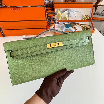 KELLY CUT 31 IN APPLE GREEN CALFSKIN WITH GOLD HARDWARE