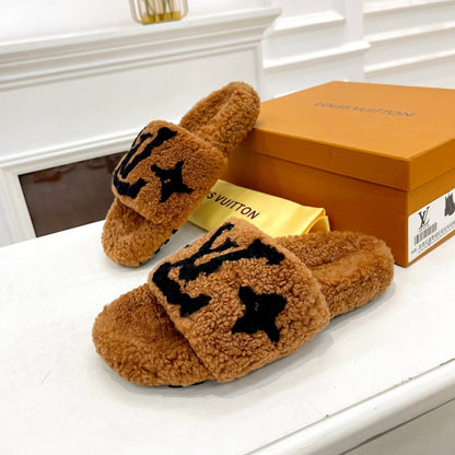 LV FLAT SLIPPER IN GINGERBREAD BROWN MIX BLACK SHEARLING