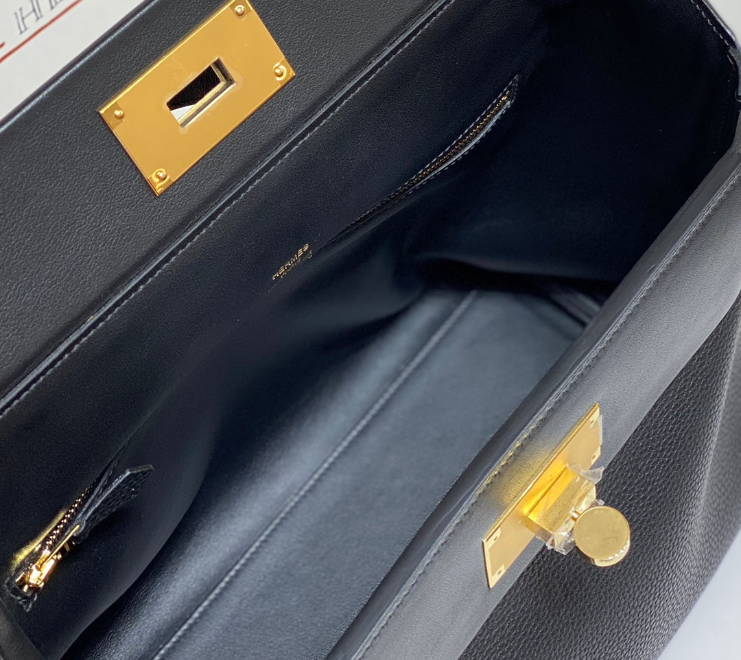 MINI 24/24 29CM IN BLACK EVERCOLOR CALFSKIN GOLD KELLY BUCKLE