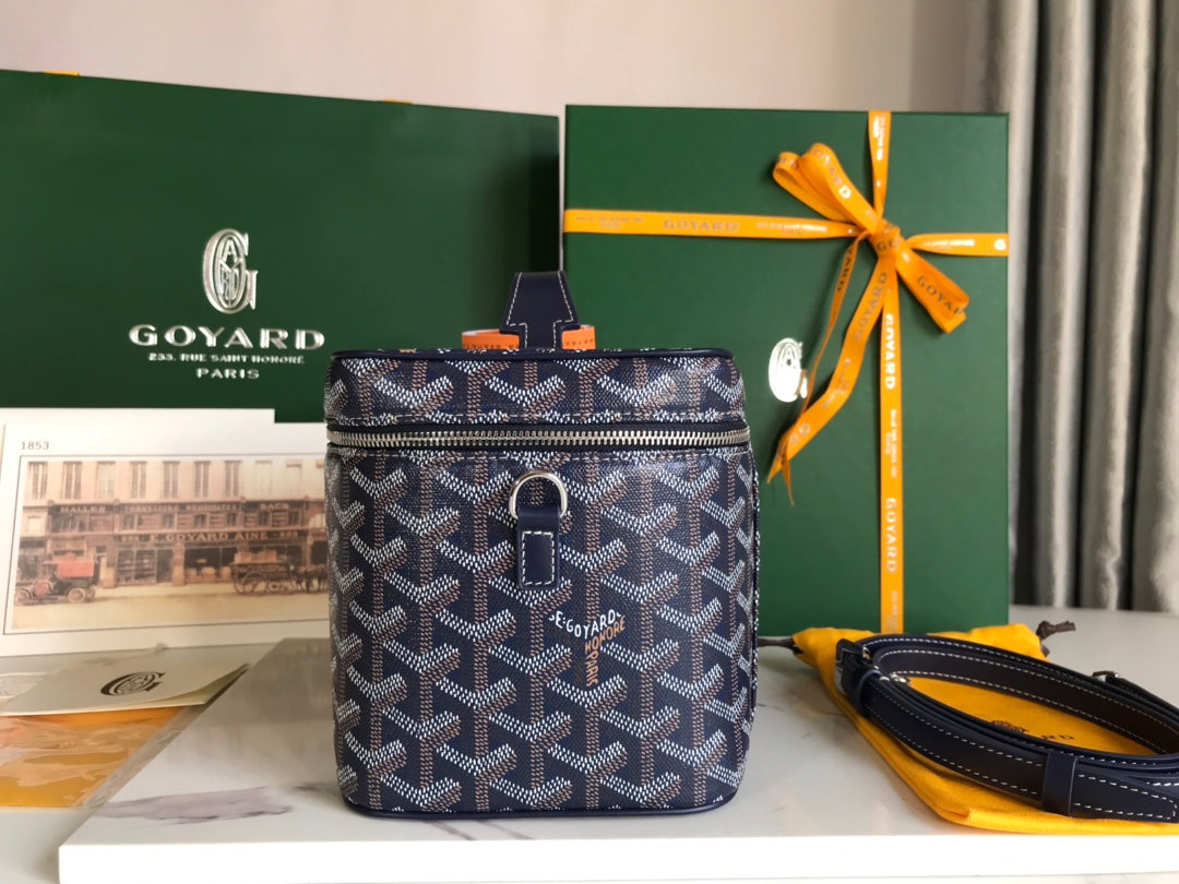 MUSE VANITY CASE 20 IN NAVY BLUE GOYARDINE CANVAS