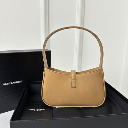 MINI 19 YELLOW CREAM SMOOTH CALFSKIN
