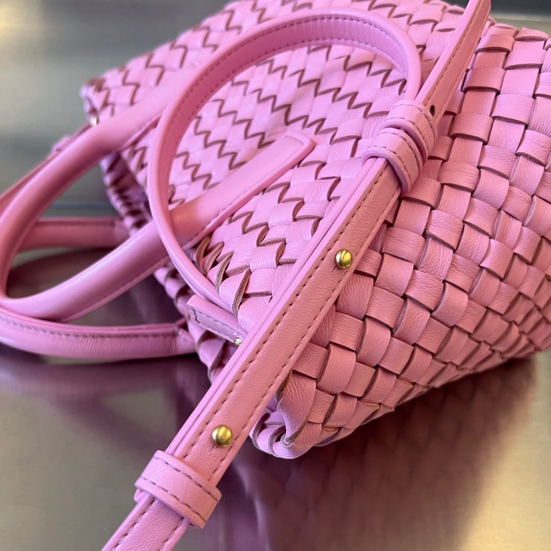 MINI CABAT 20 IN ROSE PINK LAMBSKIN