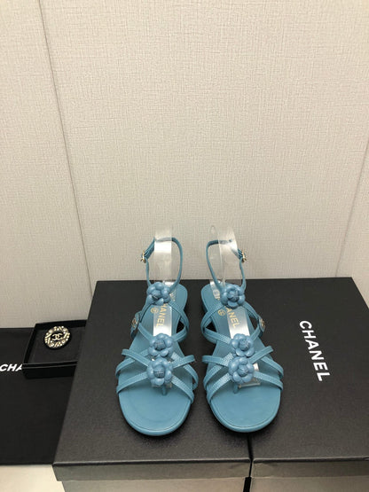 FLORAL FLAT SANDAL IN SAPPHIRE BLUE LAMBSKIN
