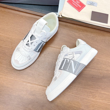 VL7N LOW-TOP WHITE CALFSKIN AND GREY FABRIC SNEAKER WITH BANDS
