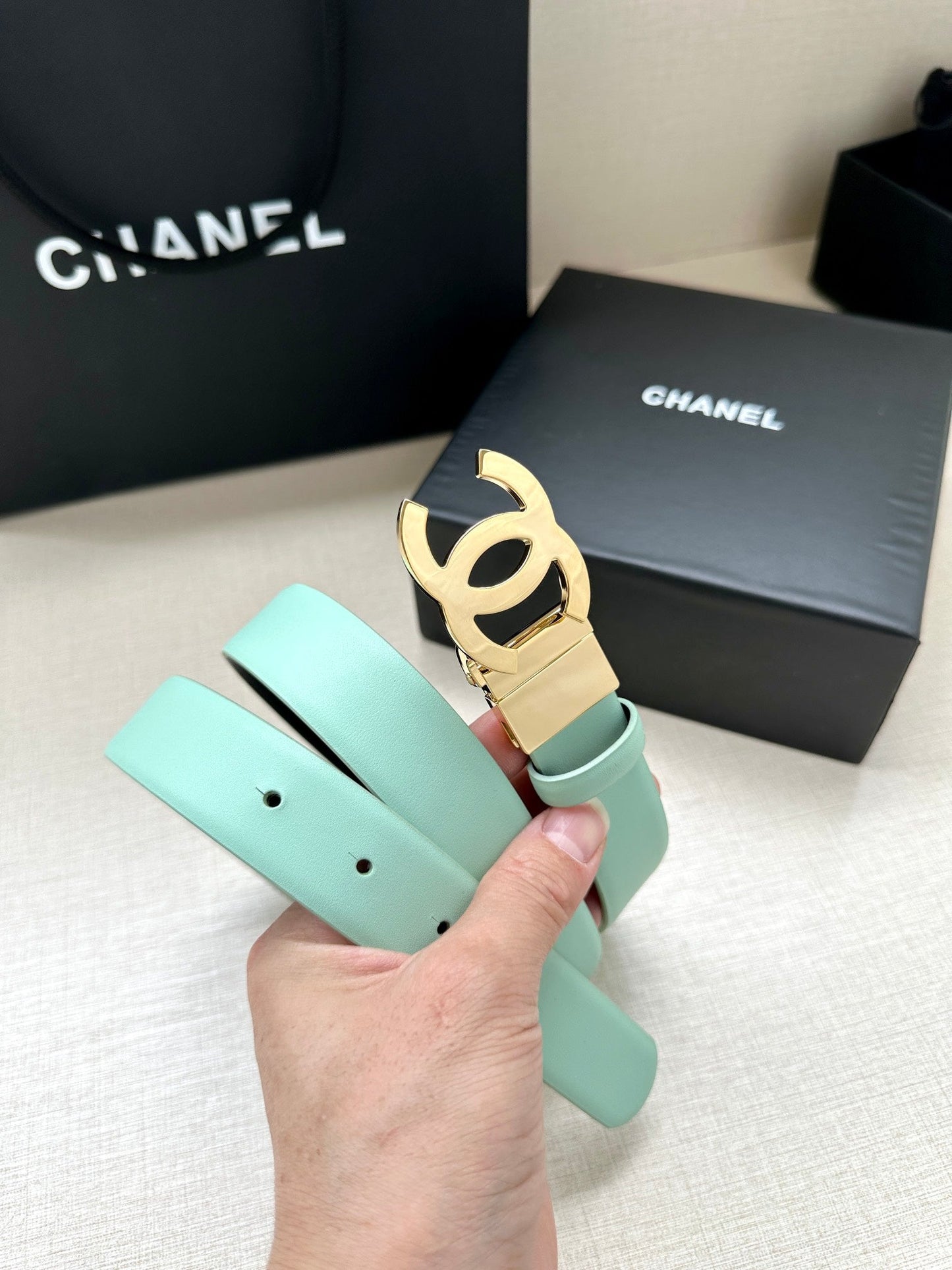 CC 30MM BELT IN GREEN MINT AND BLACK CALFSKIN WITH GOLD HARDWARE