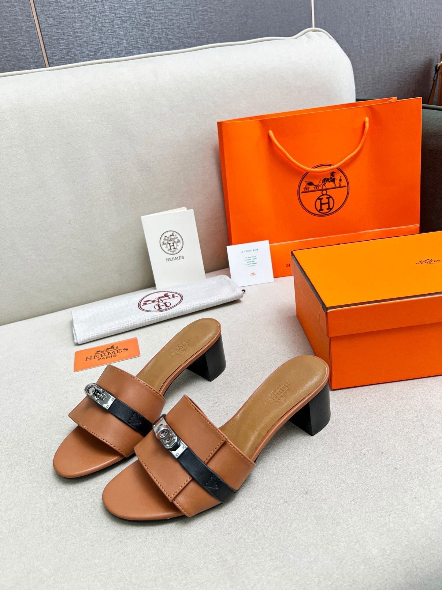 Gigi 50 Sandal Tan Black Calfskin