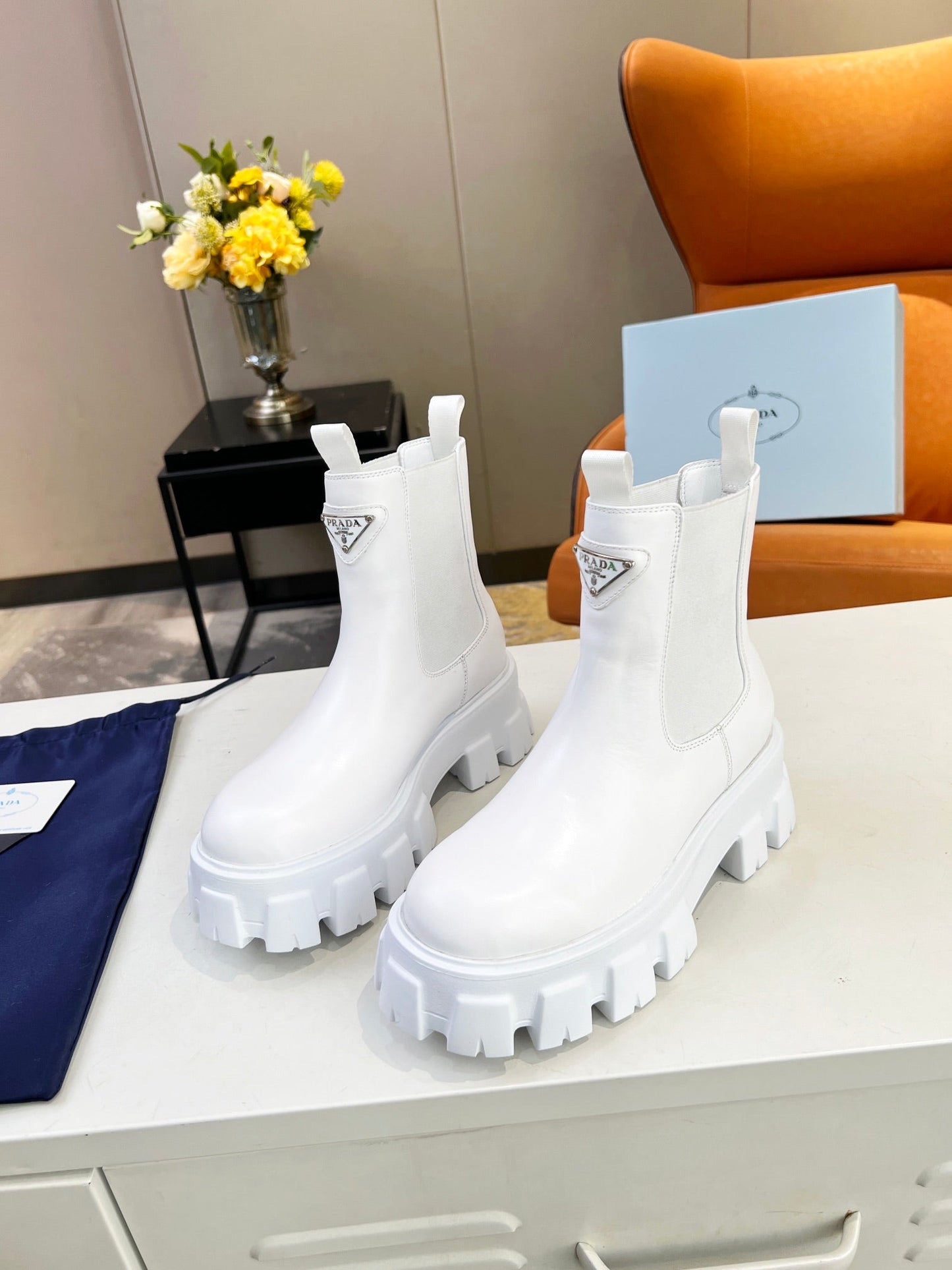 PRA MONOLITH BRUSHED BOOTIES 55 WHITE CALFSKIN