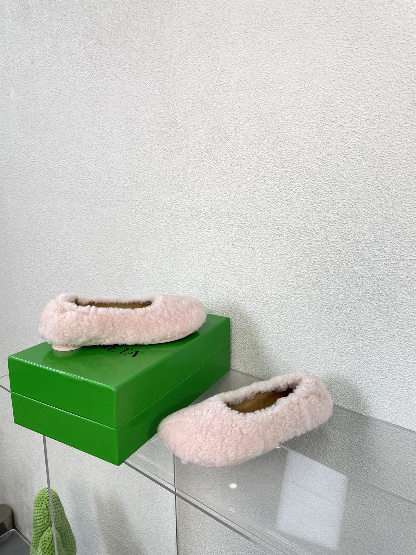 ATOMIC SHEARLING BALLERINA FLATS LIGHT PINK