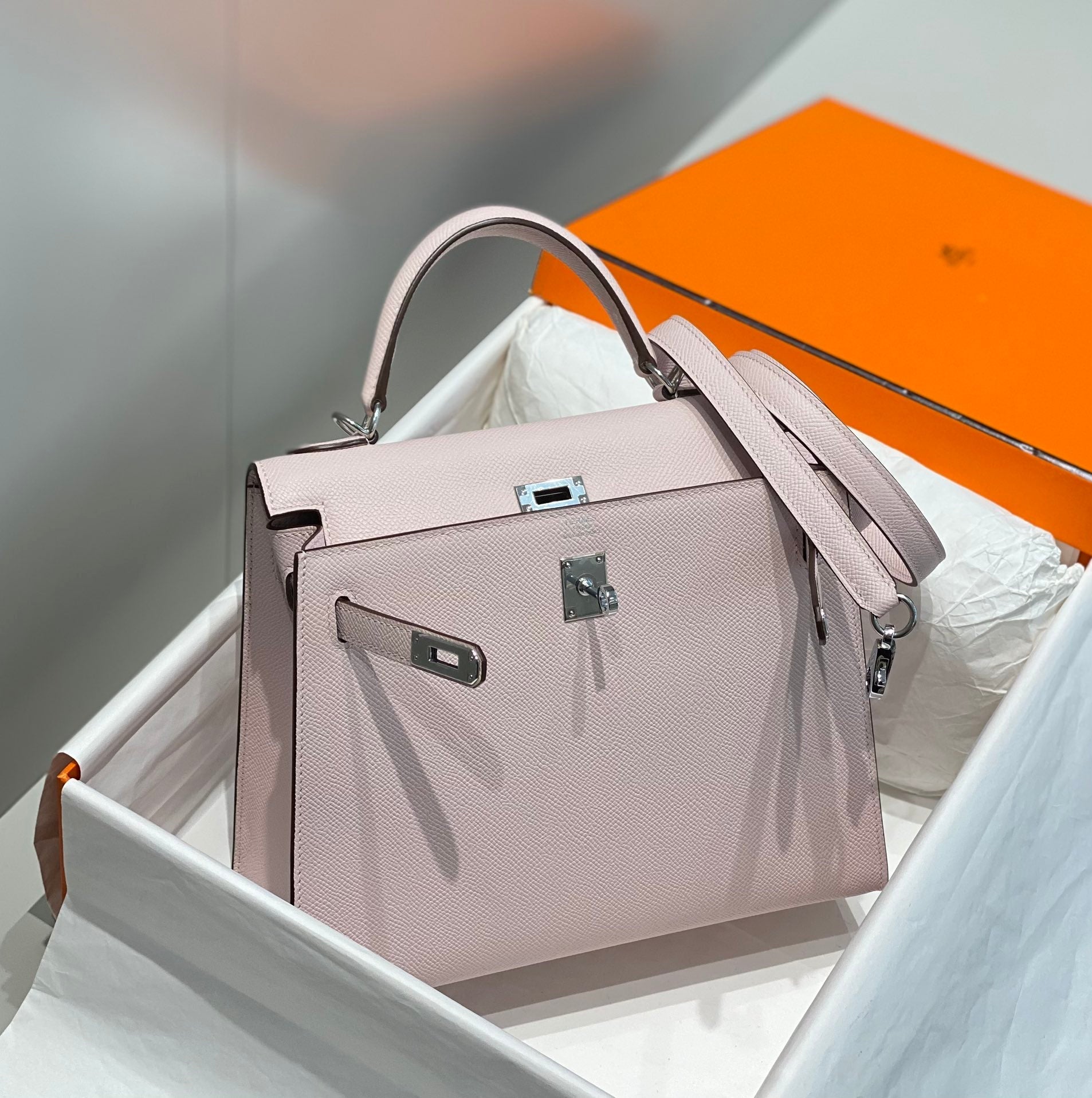 KELLY 25CM IN EPSOM MAUVE SWIFT CALFSKIN SILVER HARDWARE