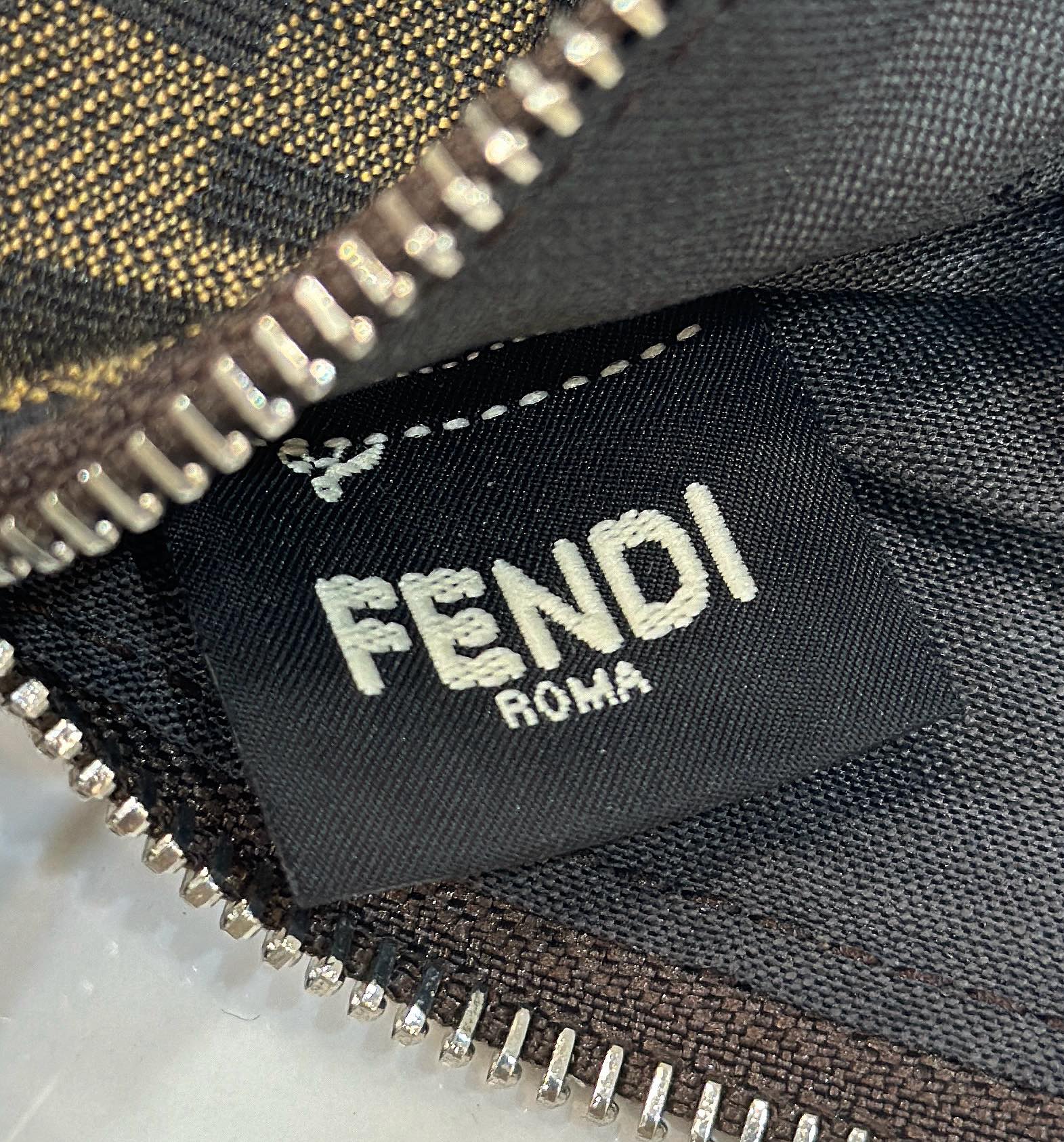 SHOULDER BAG 19 WITH FF MOTIF IN BROWN JACQUARD FABRIC