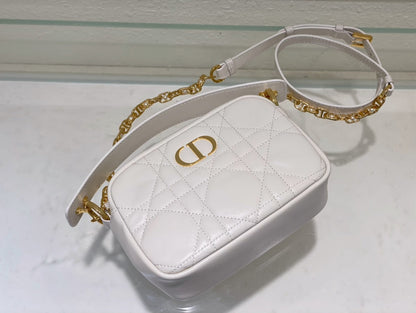 CARO BOX BAG 19 IN WHITE QUILTED MACROCANNAGE CALFSKIN