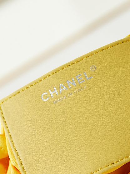 CC MINI 20 HOBO BAG IN WHITE MIX LIGHT YELLOW CALFSKIN