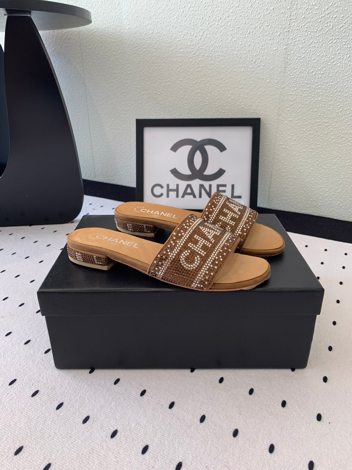 CC RHINESTONE LETTER SLIPPERS CINNAMON BROWN LAMBSKIN