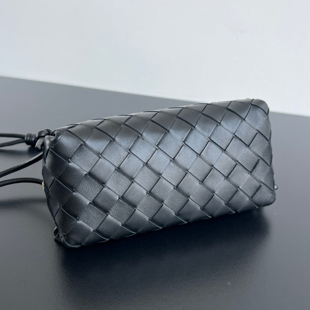CONCERT POUCH 18 IN BLACK LAMBSKIN