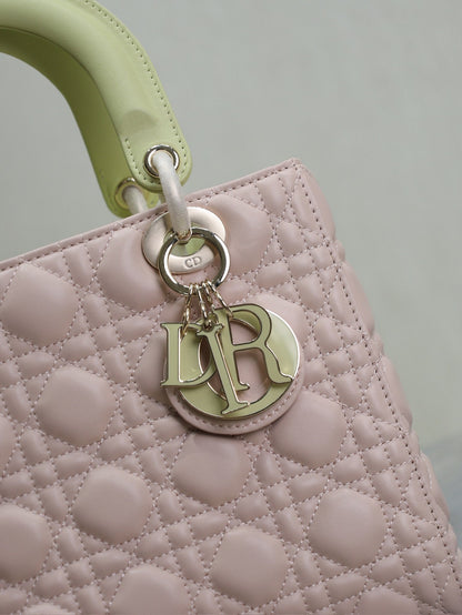 LADY BAG 24 IN BABY PINK QUILTED MACROCANNAGE CALFSKIN SWAMP YELLOW STRAP