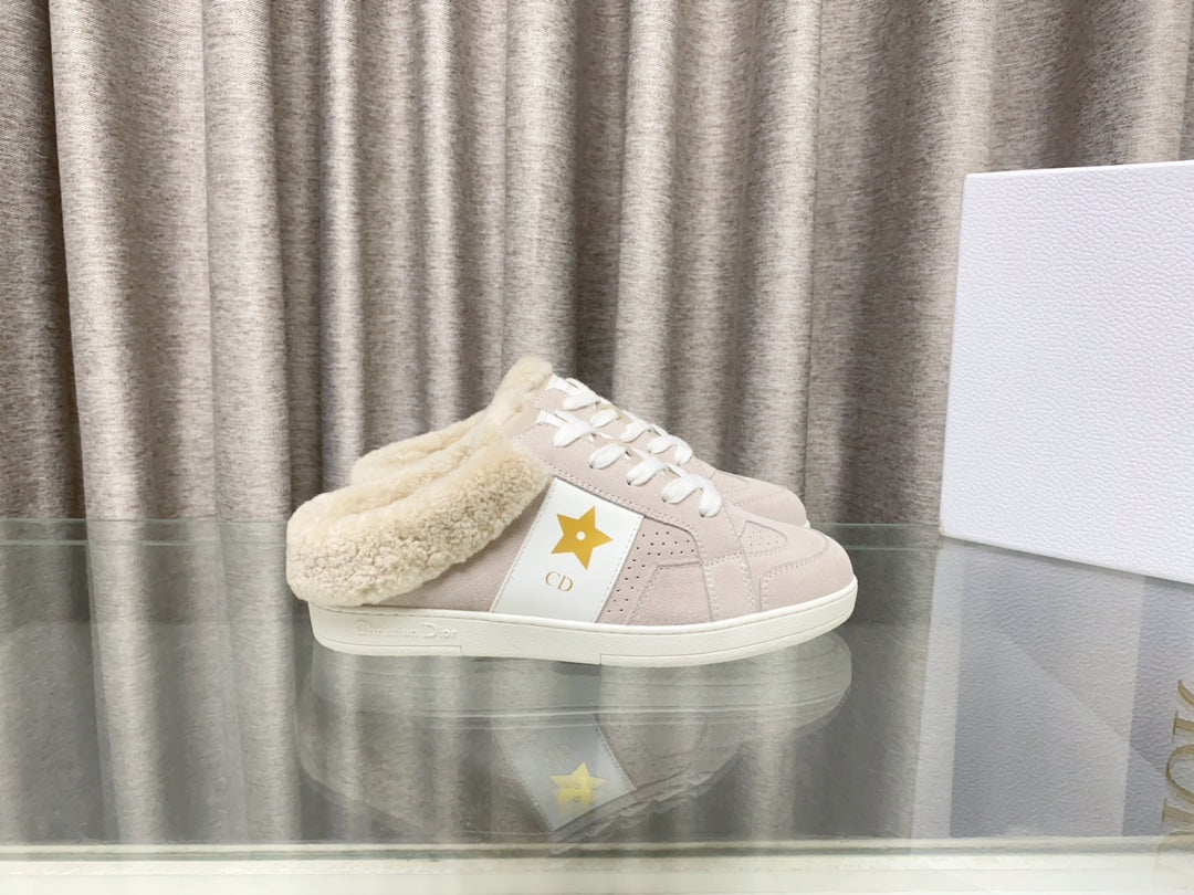 STAR SNEAKER IN LIGHT PINK SUEDE AND SHEARLING