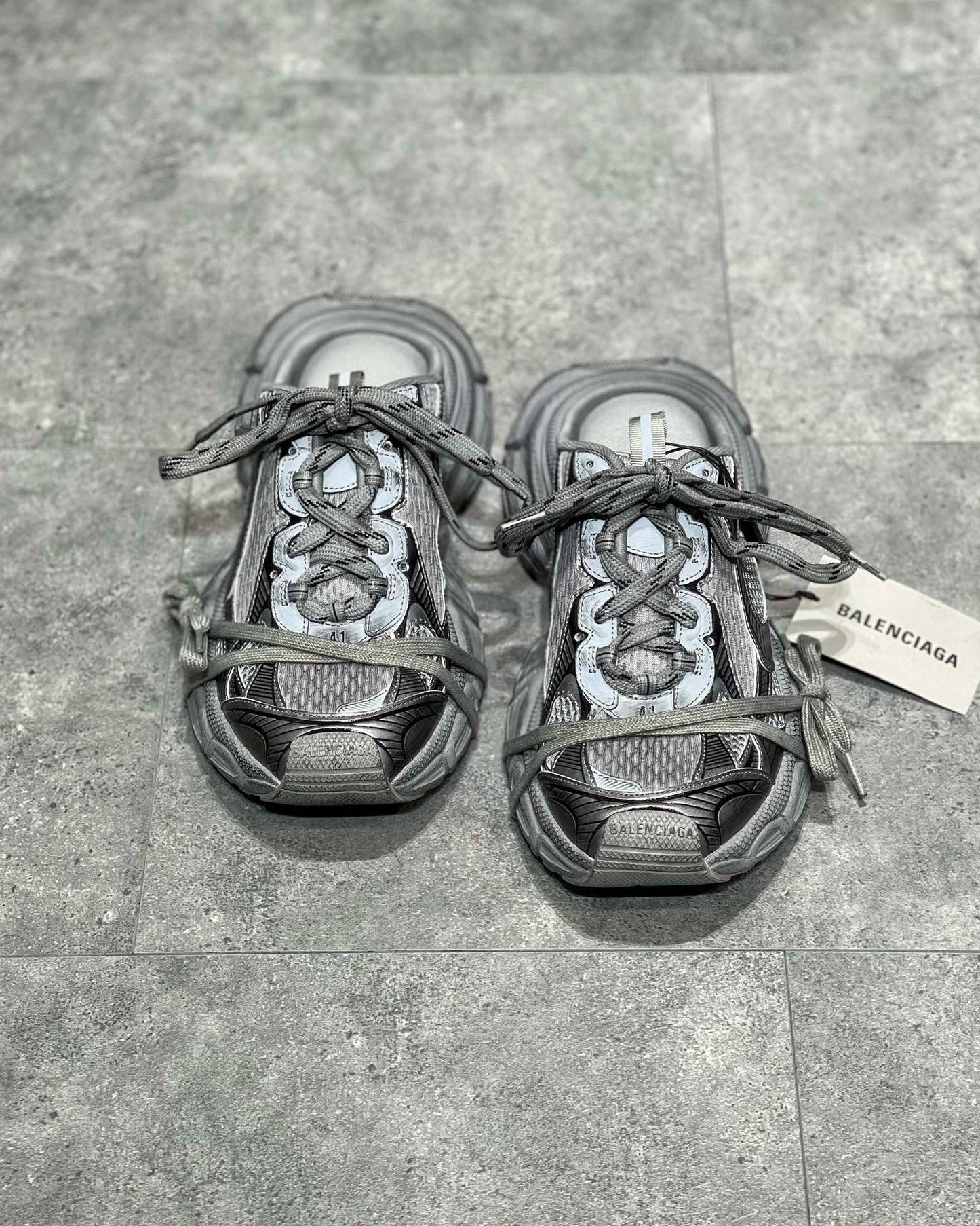 Sneakers & Shoes