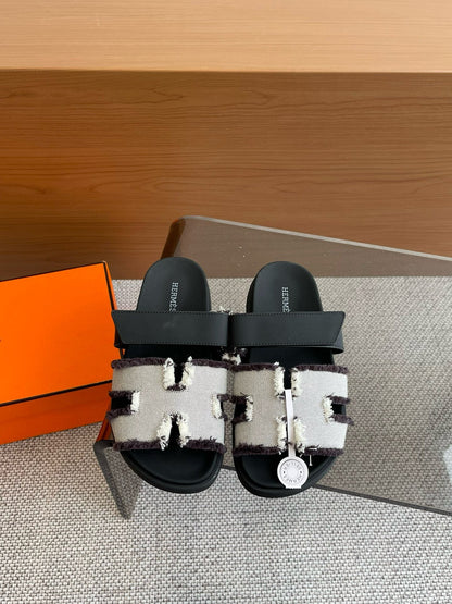 HERM Sandals