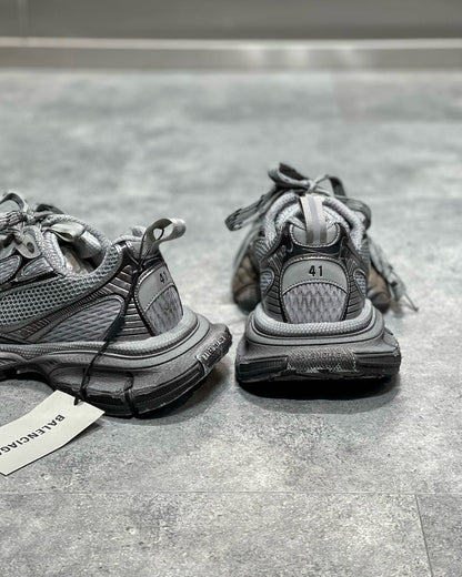 Sneakers & Shoes