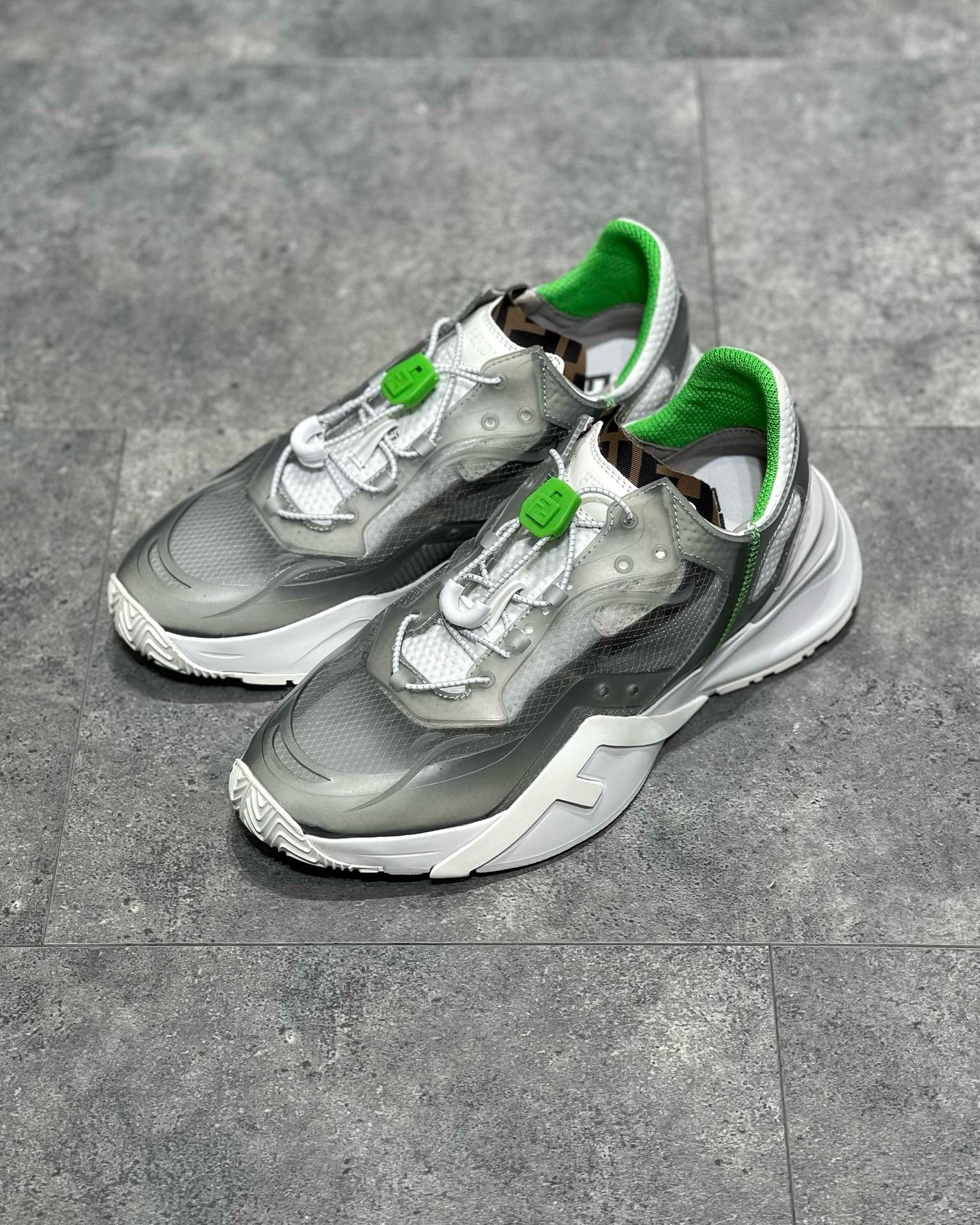 FEN Sneakers
