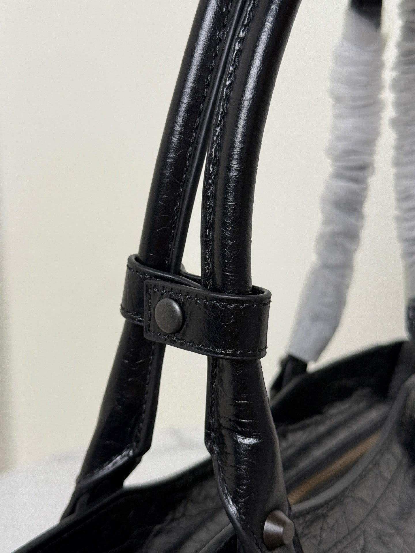 BLCG WOMEN'S LE CITY BAG EAST-WEST IN BLACK 40