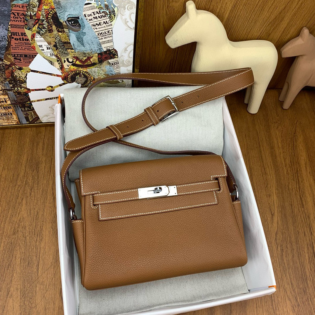 HERM KELLY MESSENGER 25