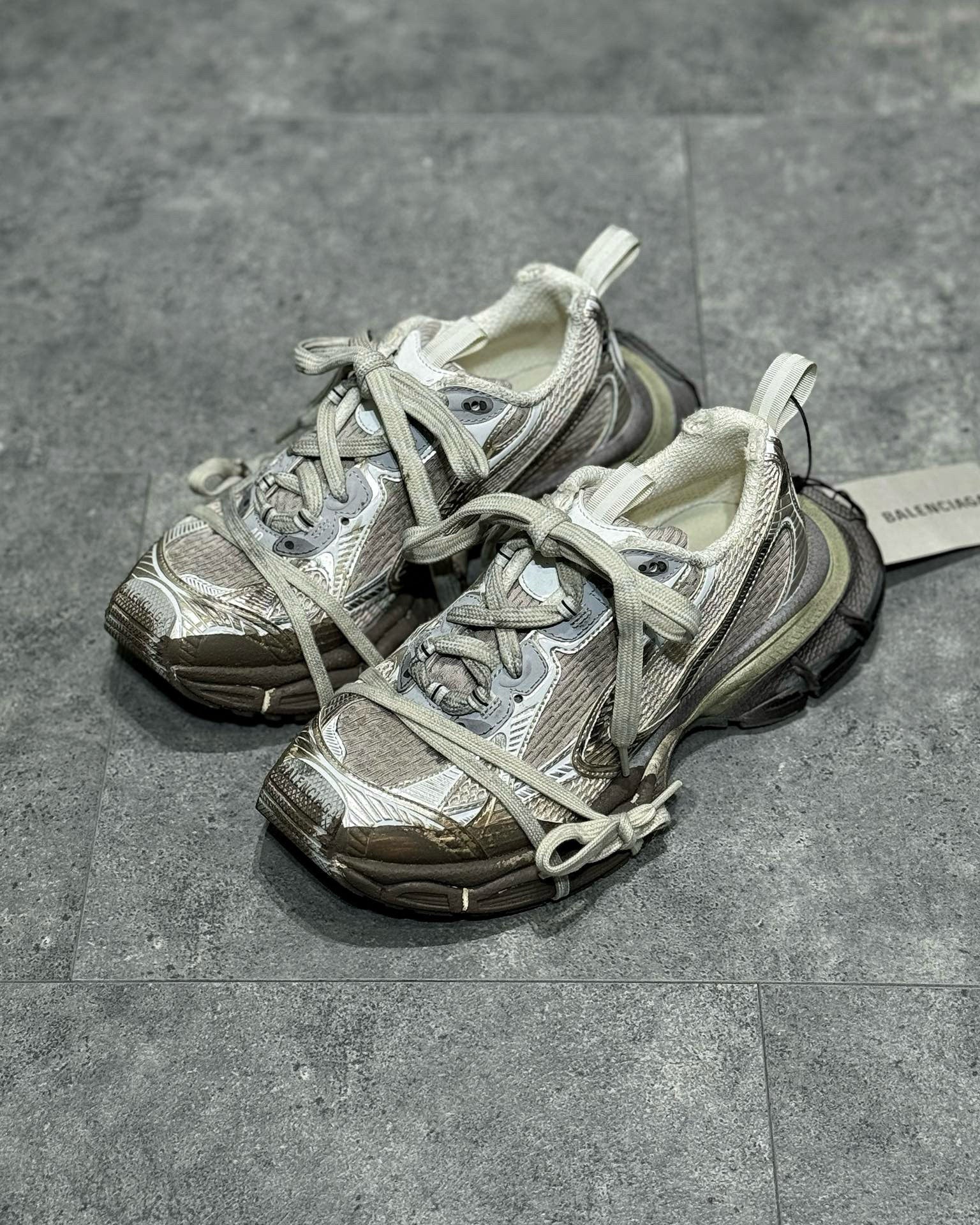 BLCG Sneakers