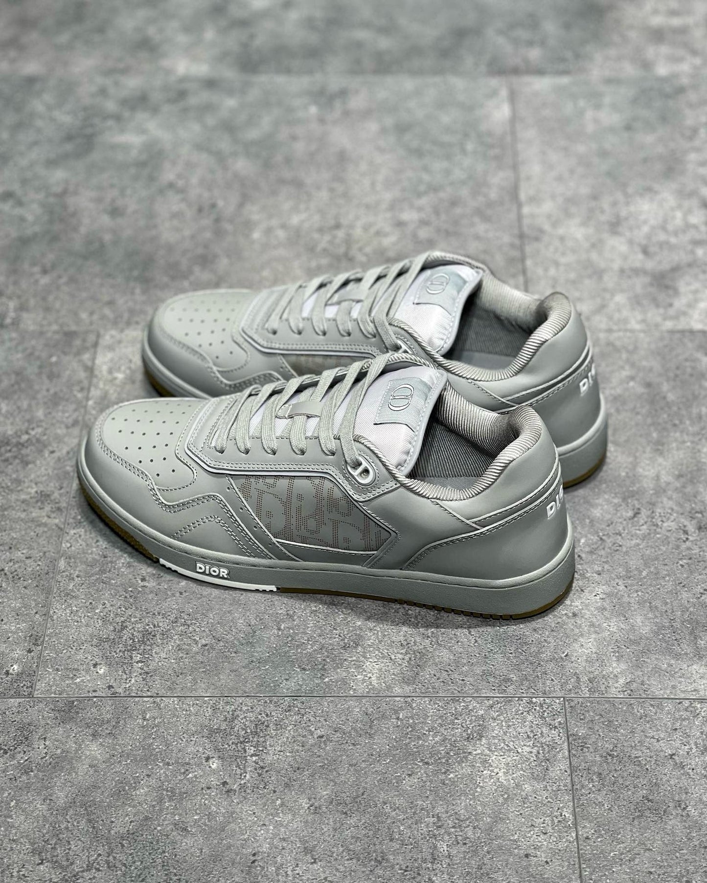 DIO Sneakers