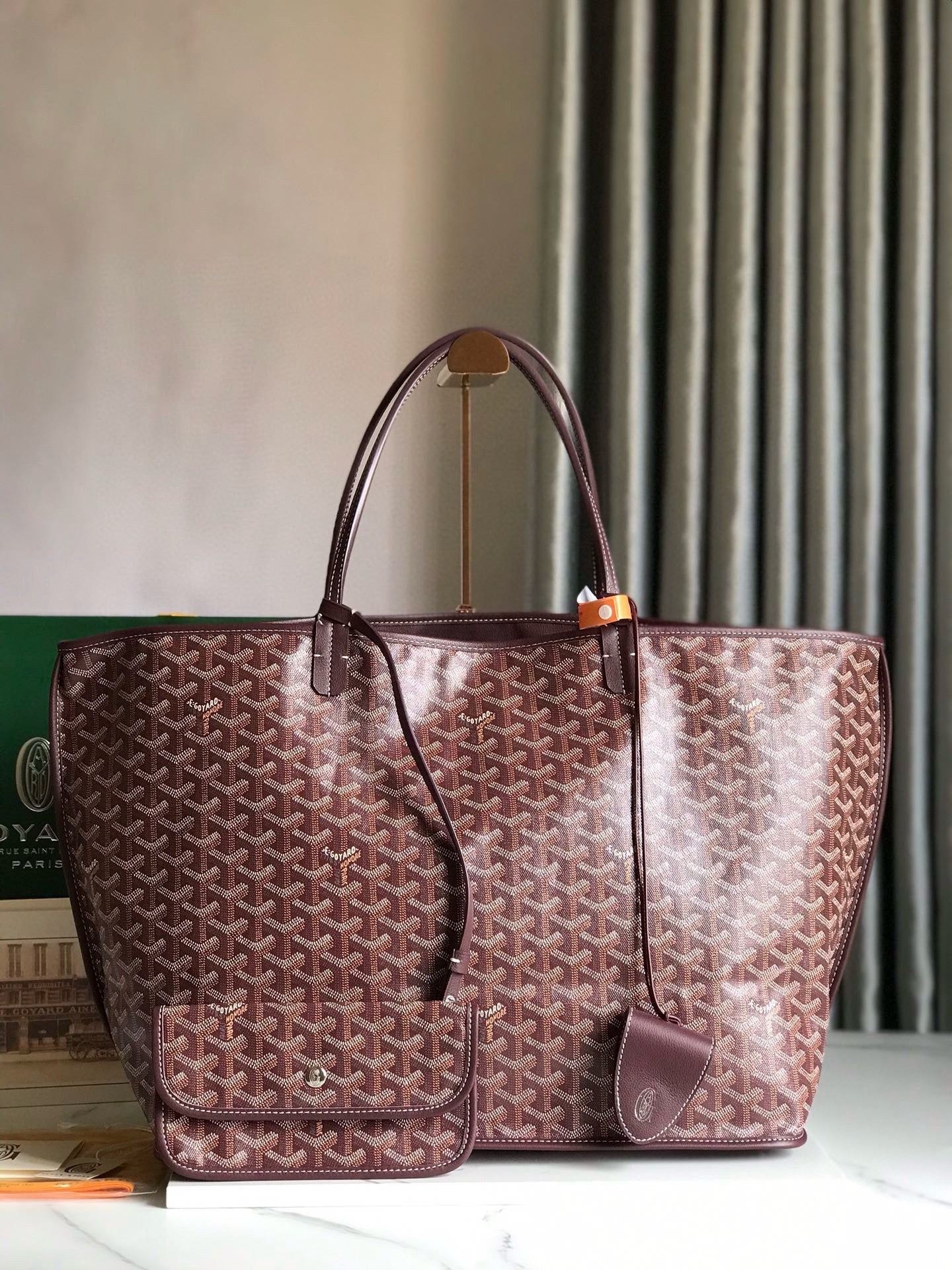 GOY REVERSIBLE ANJOU 39*32*19