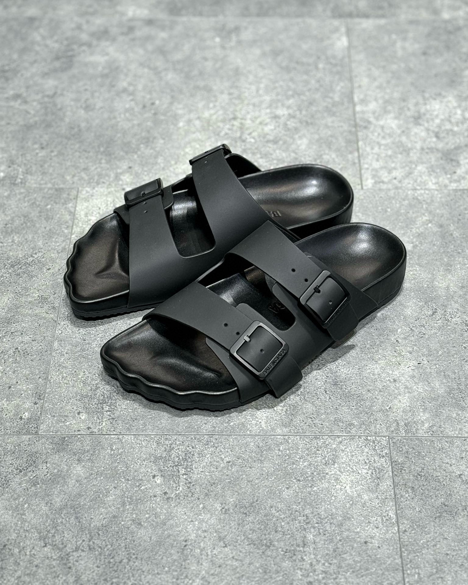 BLCG SANDALS