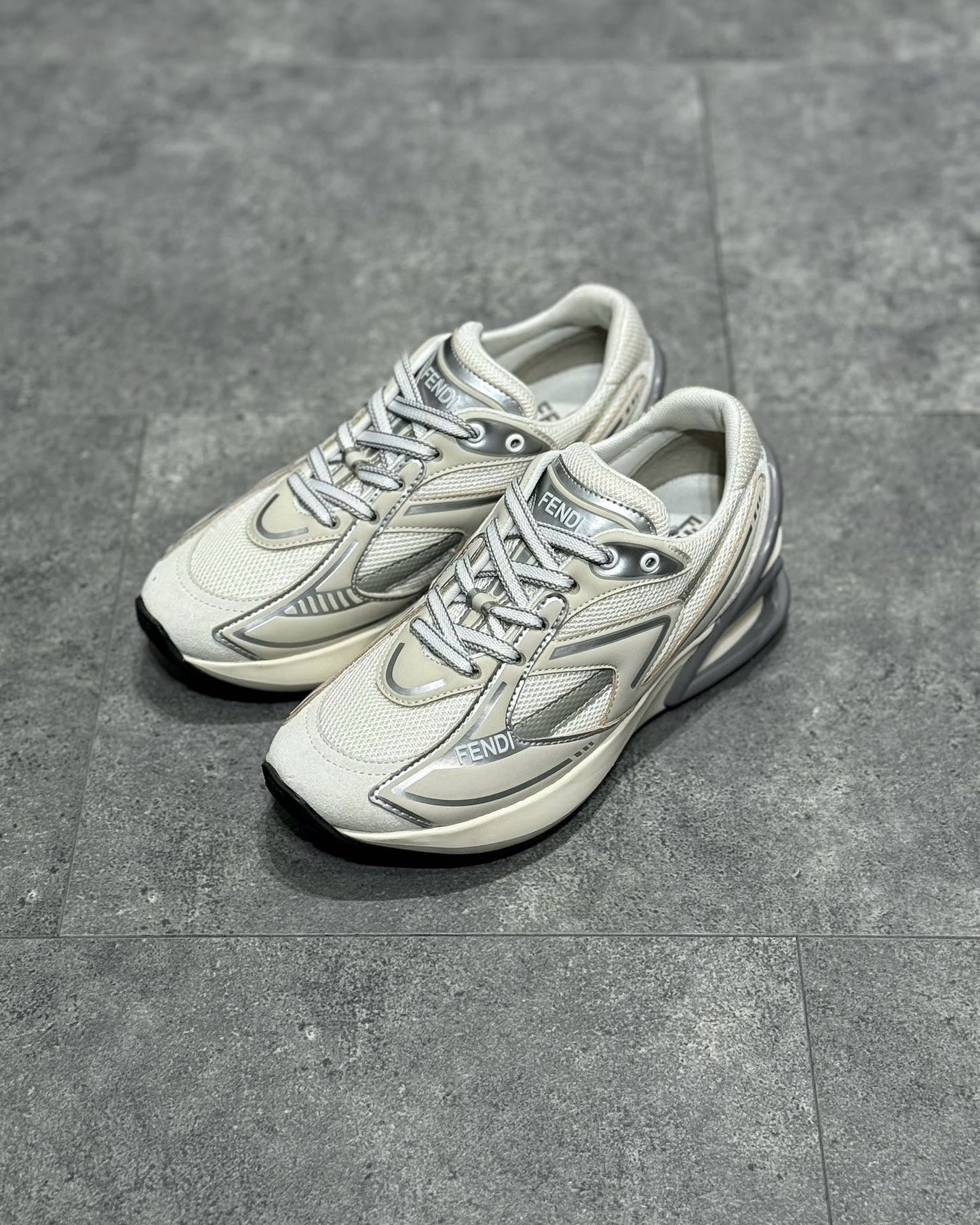FEN Sneakers