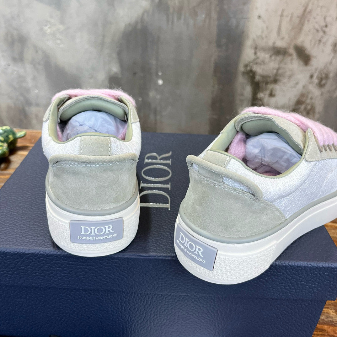 DIO Sneakers
