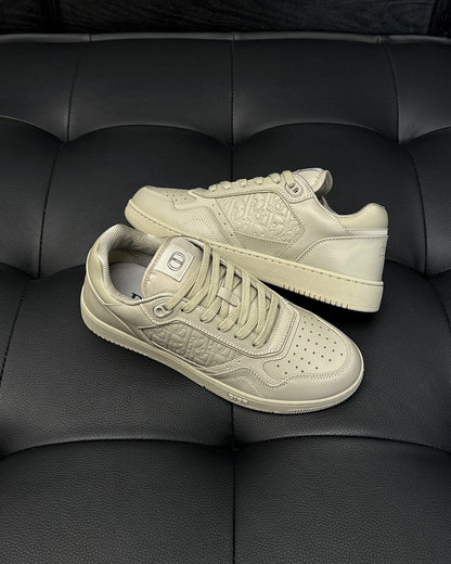 CD Sneakers