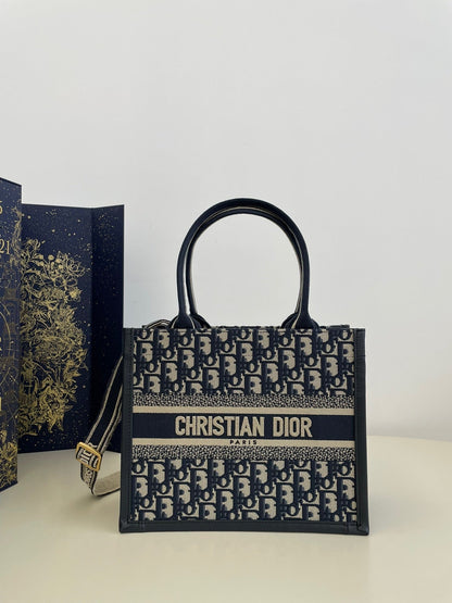 DIO Book Tote (26cm)