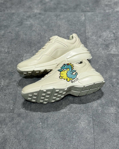 GUC Sneakers