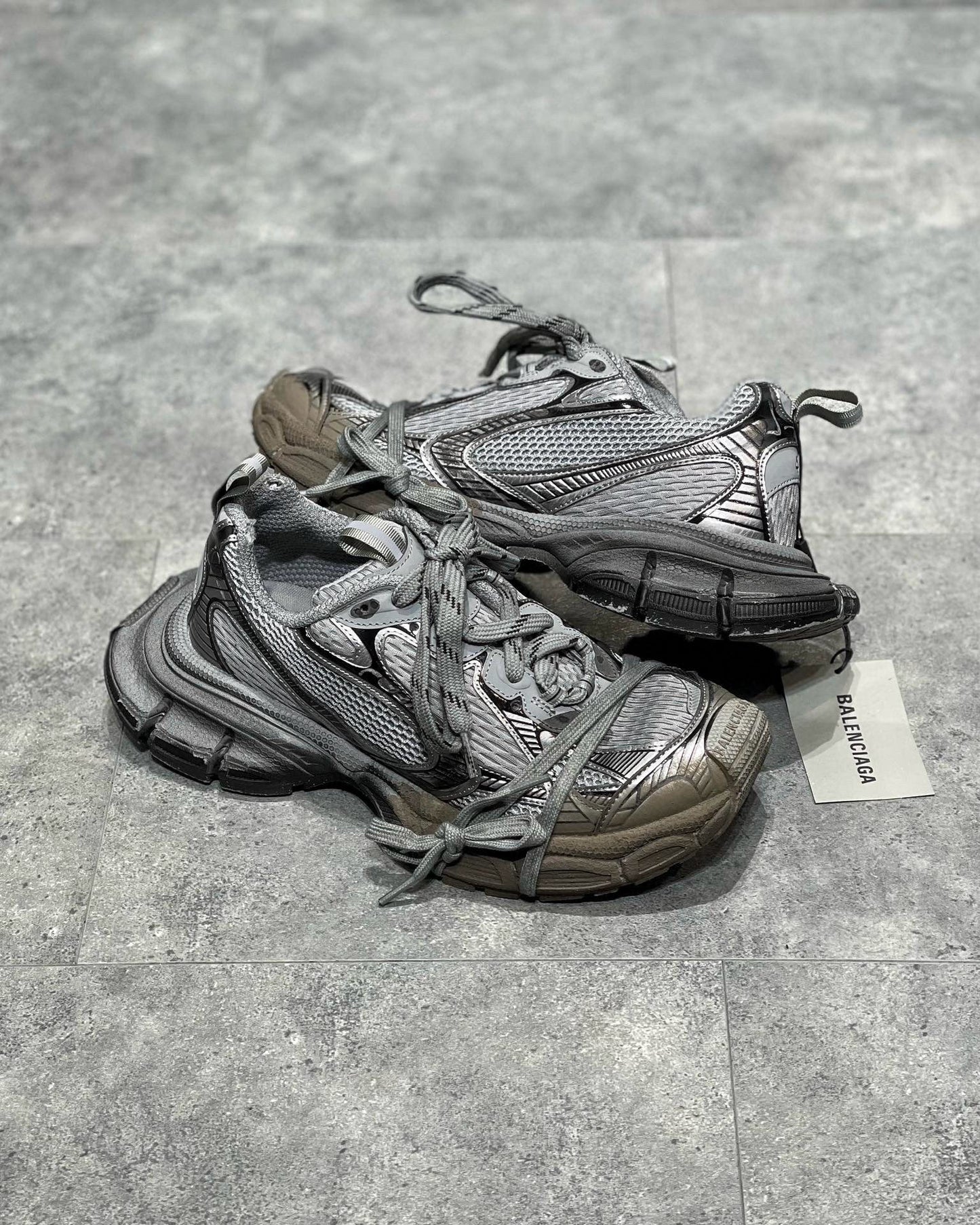 Sneakers & Shoes