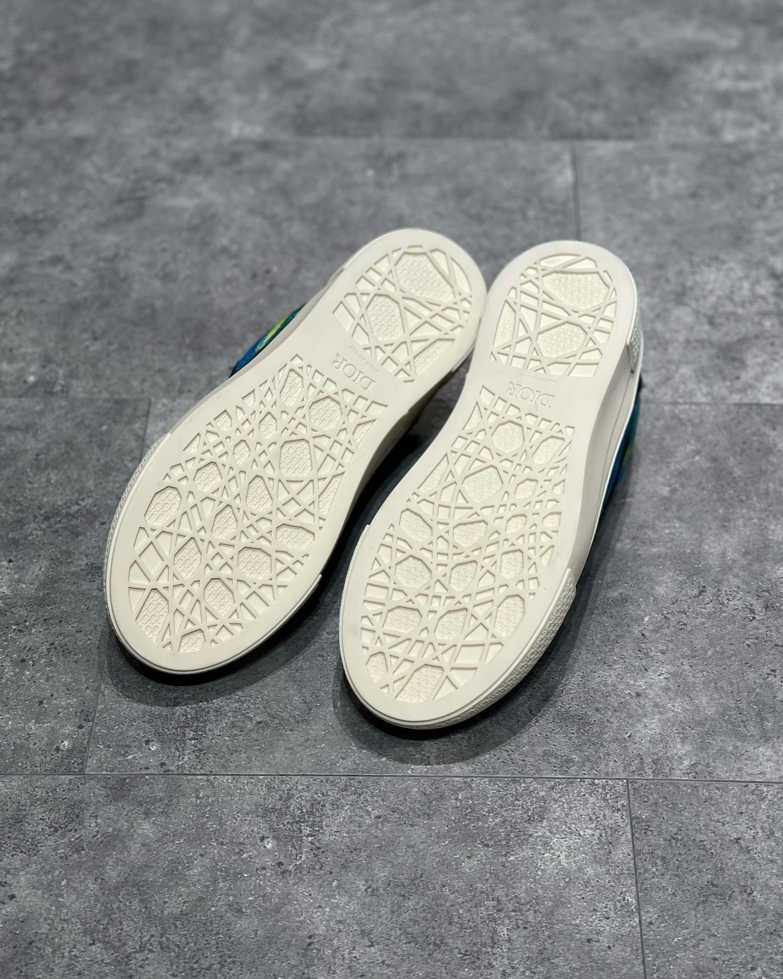 DIO Sneakers