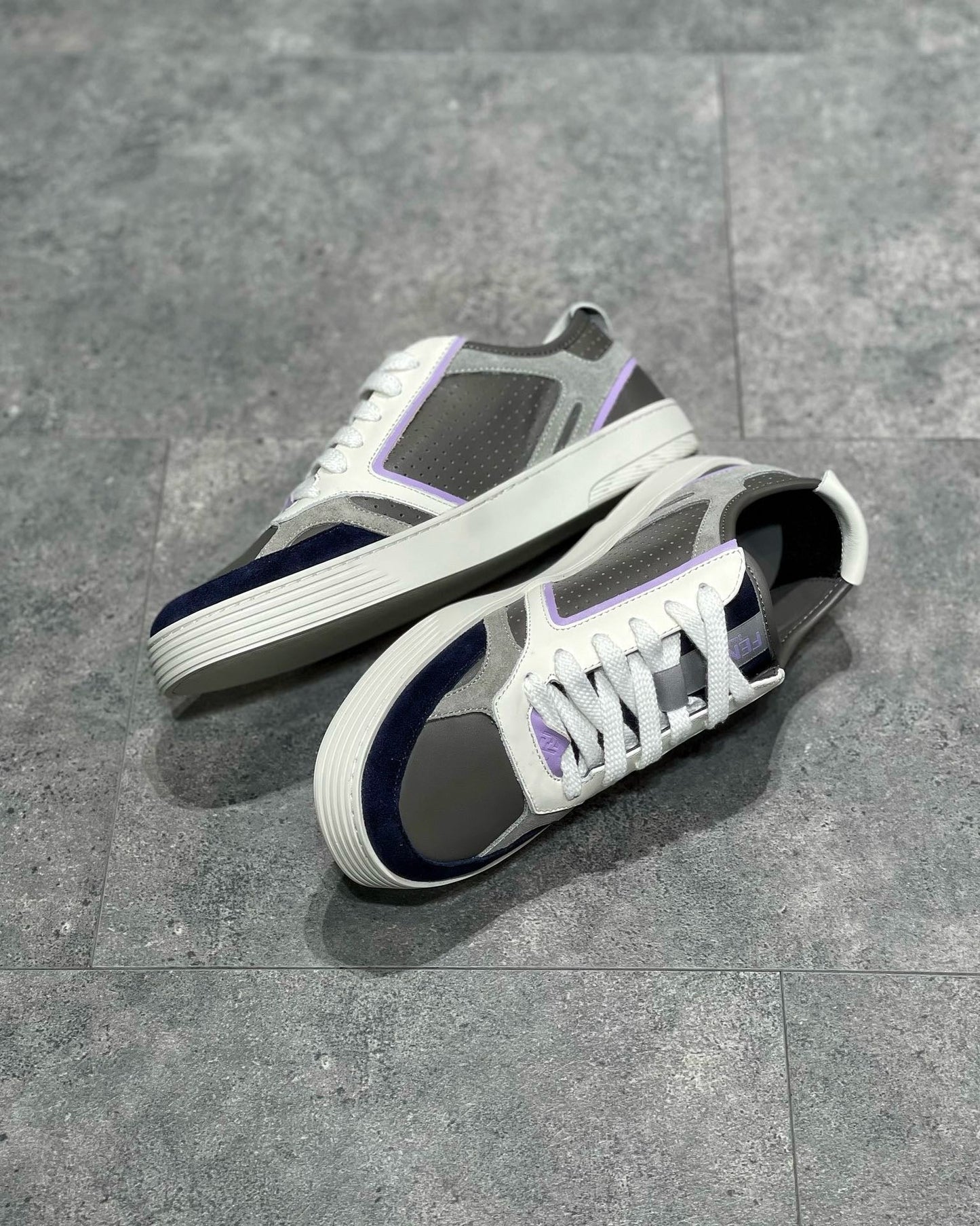 FEN Sneakers