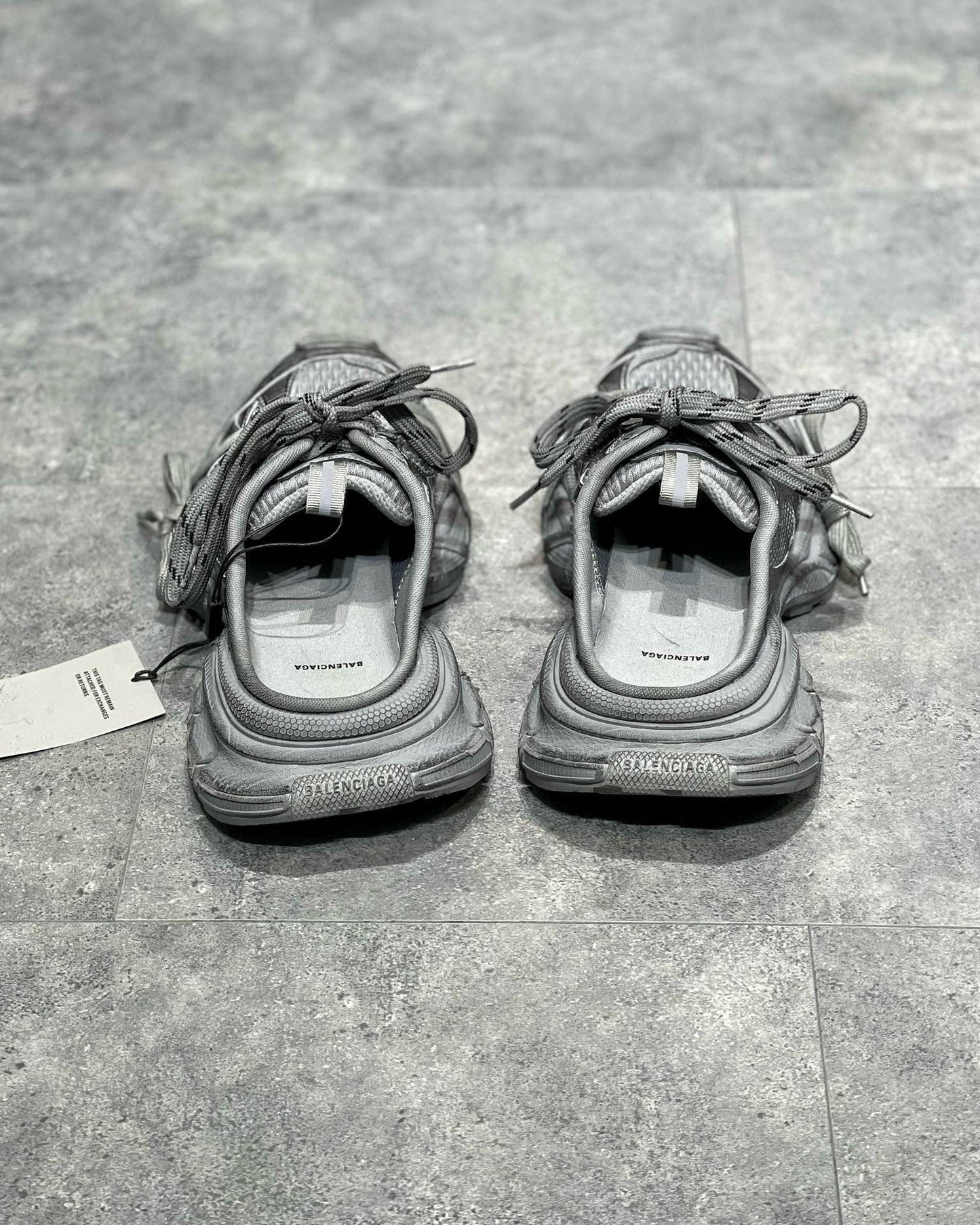 Sneakers & Shoes